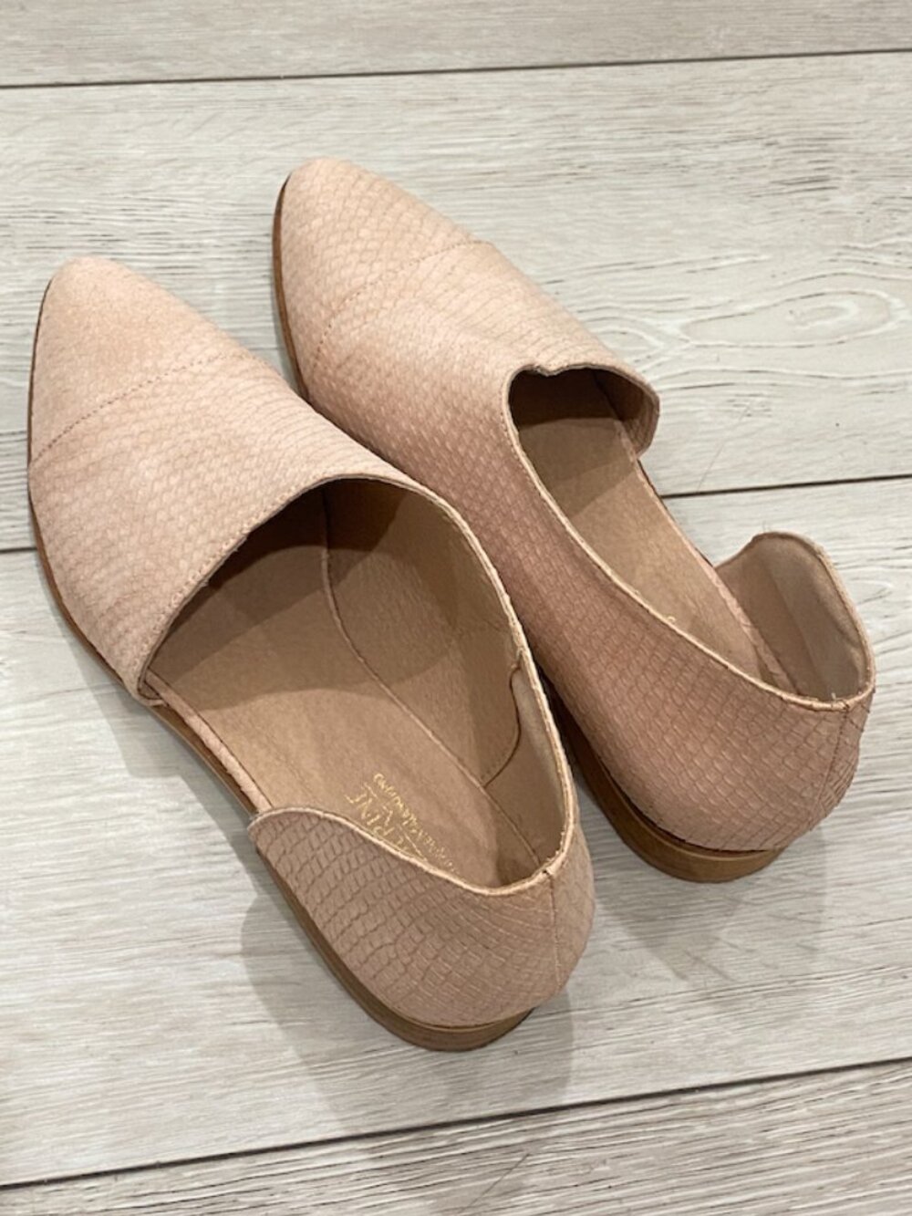 Catherine Malandrino D'Orsay Flats Pointed Toe Snakeskin Nude Pink Size 8 - Picture 4 of 8